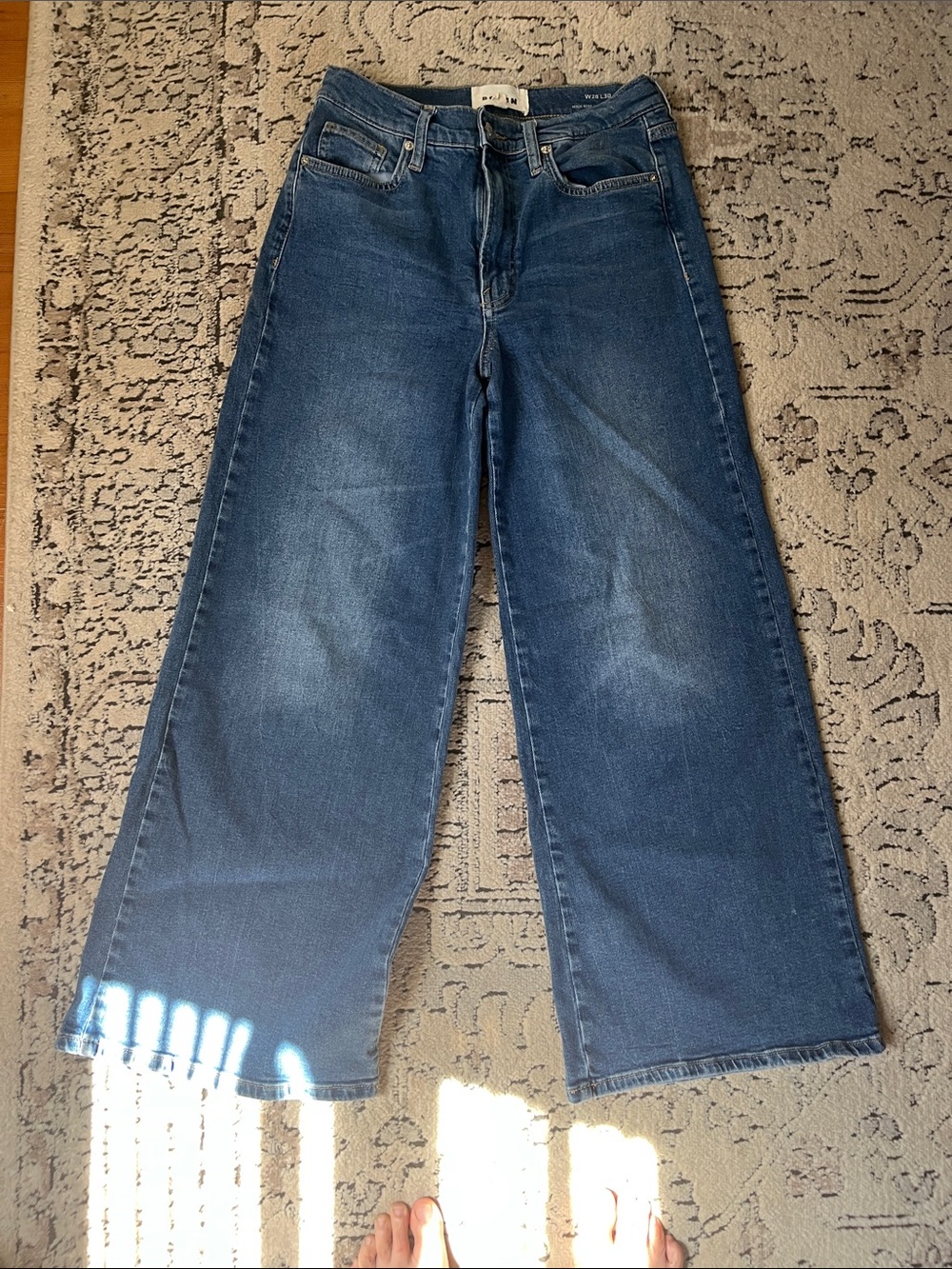 Boden Wide-Leg Jeans in Medium Blue Denim